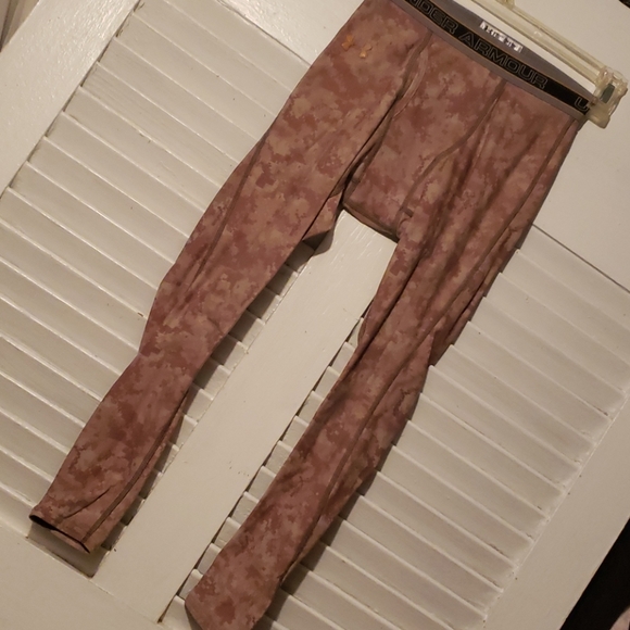 Under Armour Performance Leggings - Picture 2 of 5